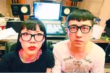 "消失"的吳莫愁：從代言費1.3億到縣城商演，她是資本的犧牲品嗎