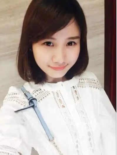 密子君：16分鐘吃完10桶火雞面，坐擁千萬粉絲，是真吃還是催吐？