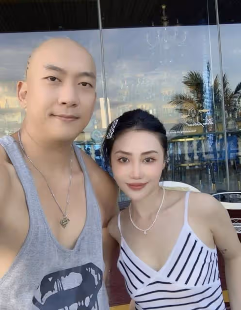 前TVB男星官宣結婚!與老婆內地領證,曾為救腦瘤前任當藝人保鏢