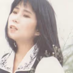 61歲女星退圈31年後復出,巔峰時期未婚生女,替未婚夫還債獨養娃