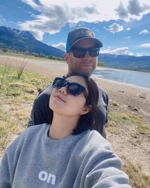 32歲女星被外國男友求婚!曾是語文老師,出道後收入低靠家人接濟