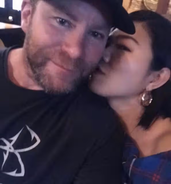 恭喜恭喜!TVB女歌手獲外籍男友雪地下跪求婚,今年中才公開戀情