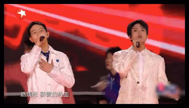 東方跨年好精彩!馮琳主持驚艷大氣,張明敏老了,林子祥穿棉襖