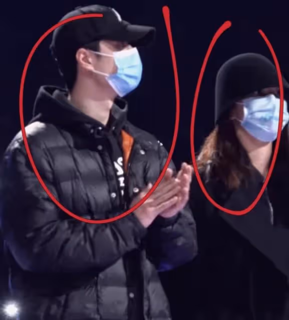 王一博「湖南跨年」彩排現場:現在女生旁很乖巧,眼神卻亮了