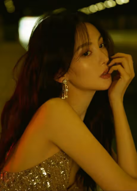 娛記說:鄭爽賊心不死?王俊凱走根正苗紅路線?金晨委曲求全?鄧超耍大牌?