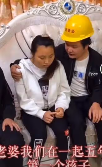 比起牛愛芳春花的人設崩塌，蜀中桃子姐的清醒與真實，真叫人佩服