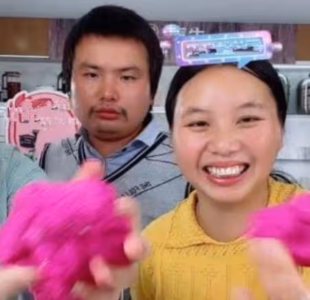 比起牛愛芳春花的人設崩塌，蜀中桃子姐的清醒與真實，真叫人佩服