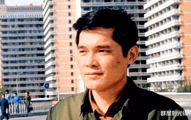 64歲申軍誼和32歲申奧父女間的苦大仇深，隔閡消除父女倆相依為命
