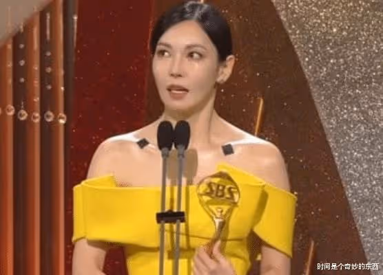金素妍獲得SBS演技大賞,宋慧喬再次陪跑