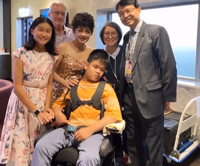 73歲葉麗儀近況,祖孫都曾患癌經歷坎坷,11歲孫子至今行動不便