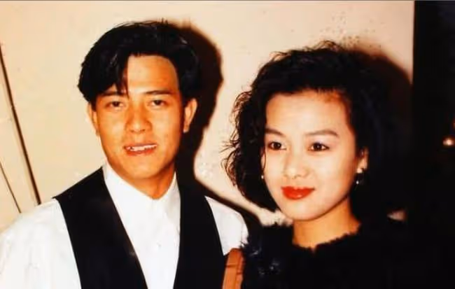 22歲嫁入豪門，5年後成為香港人的笑料，前夫一句話讓她身敗名裂