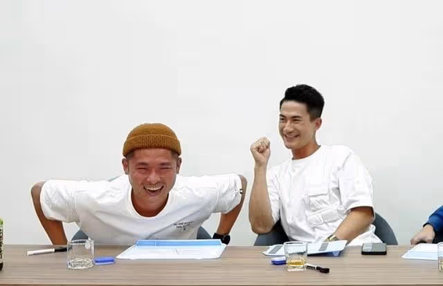 好尷尬!TVB上位小生遭好友爆料愛看愛情「動作片」,特地充會員