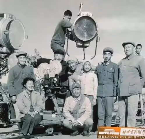 封順 影壇上的小綠葉
