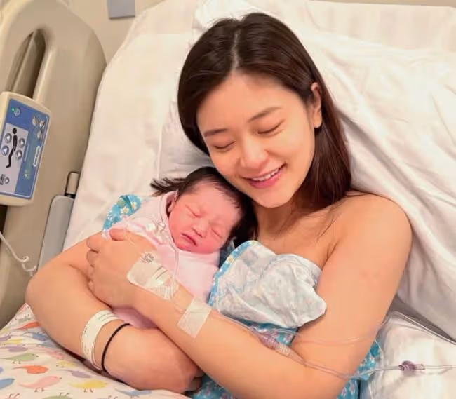 2022年第一天喜事連連!2位女星宣布懷孕,曾國祥前女友誕下女兒