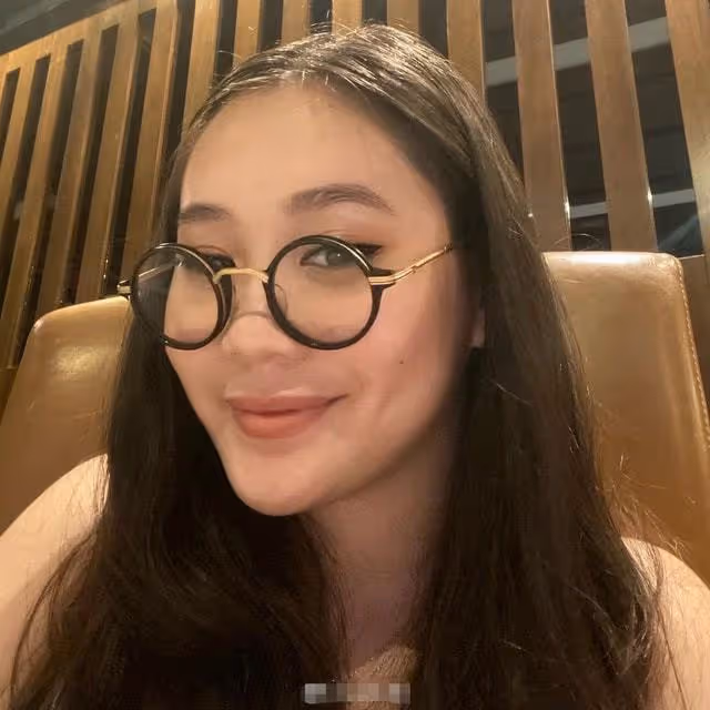 李連杰為利智慶60大壽,畫面溫馨幸福難掩,兩女兒超高顏值搶鏡