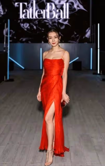 轉行2年!「十優港姐」工作努力,曬素顏照自嘲:看上去有點糟