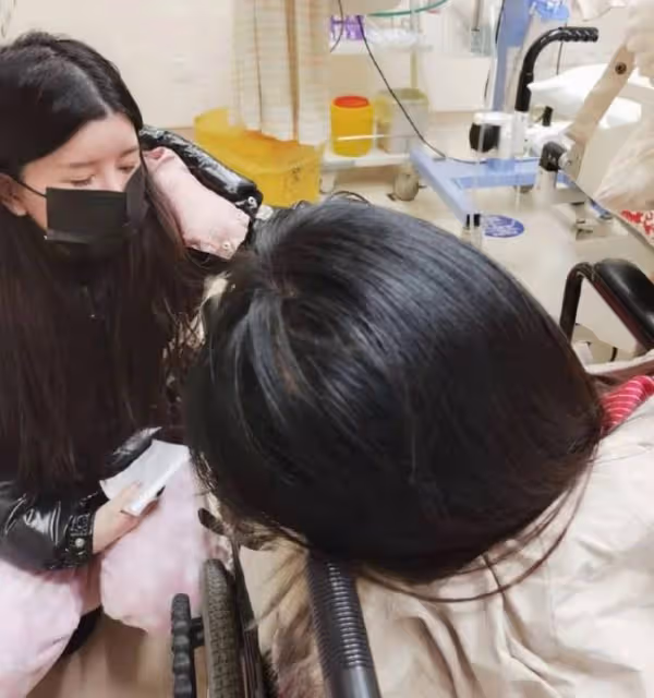 By2姐姐孫涵在跨年夜發文,用270字力挺妹妹,網友:都不值得同情