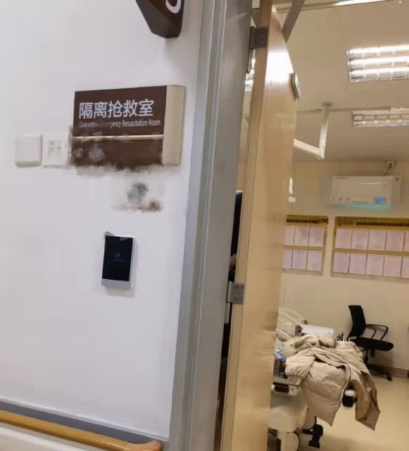 By2姐姐孫涵在跨年夜發文,用270字力挺妹妹,網友:都不值得同情