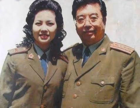 李雙江:離異後娶夢鴿,前妻兒子是他的驕傲,後妻兒子是他的苦惱