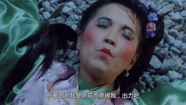 她們都是被周星馳捧紅,一個知恩圖報,一個卻和周星馳對簿公堂