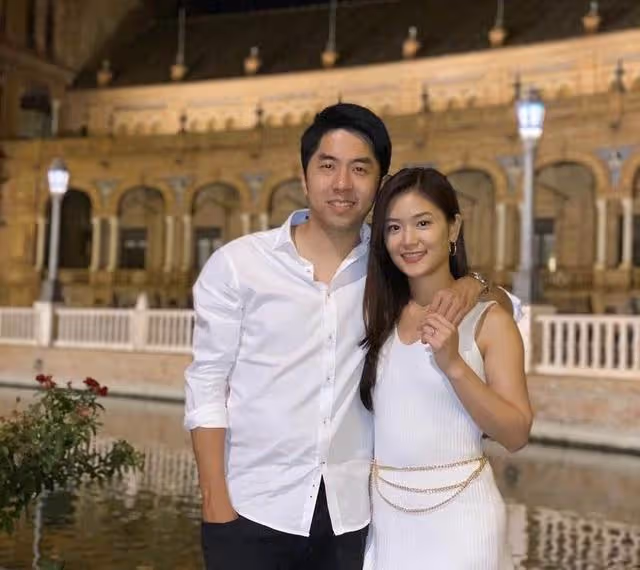 恭喜!香港著名靚模宣布平安產女,寶寶擁有大雙眼皮顏值高