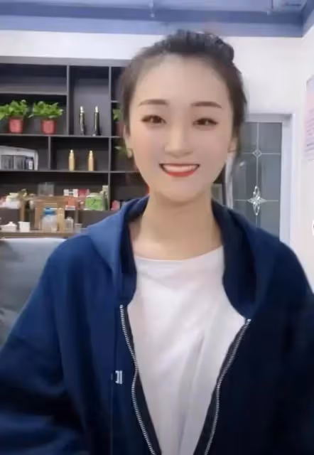 與朱單偉離婚後,陳亞男首度公開接受媒體訪問,透露當網紅原因被嘲