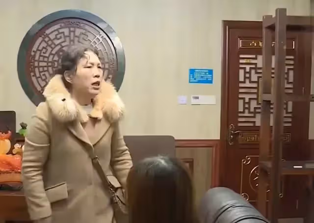冷漠母親逼兒子當上門女婿,結果丈夫患上重病,卻要求兒子拿錢