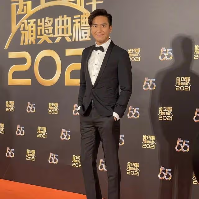 TVB頒獎典禮紅毯上群星爭艷,鍾嘉欣西裝亮相,林夏薇曬性感