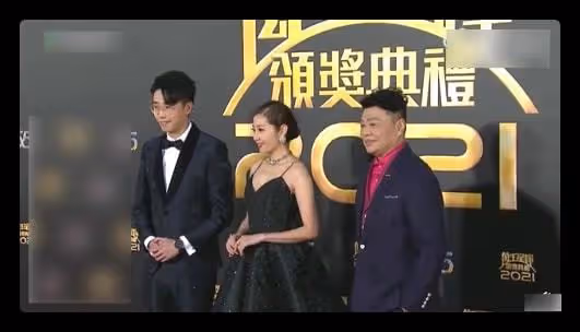 TVB頒獎星光黯淡:鍾嘉欣錯失視後,視帝爆冷門,陳自瑤首獲女配