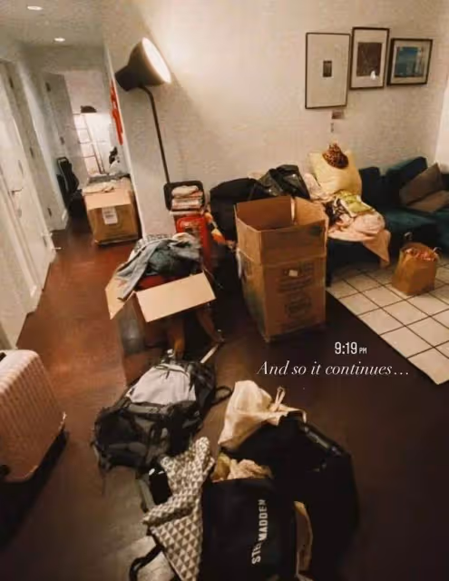 鍾麗緹大女兒在家熱舞,緊身衣暴露豐碩身材,衣物撒一地顯邋遢