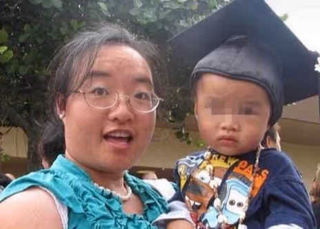 13歲喂豬，一夜爆紅後被張藝謀勸退娛樂圈，36歲的魏敏芝如何了？