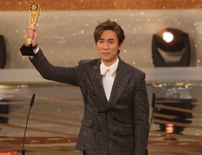 TVB頒獎禮頻頻爆冷,被指關係戶成大贏家!鍾嘉欣第8度無緣視後