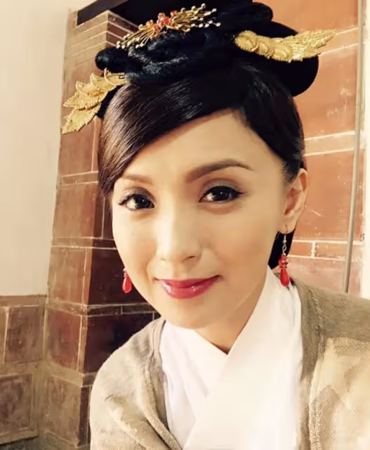 41歲女星患癌仍工作賺看病錢,子宮卵巢全部切除,經歷38次放化療