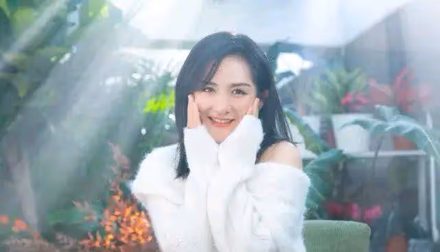 tvb紅毯太讓人意外了?謝娜真的變了?新年第一個驚訝是金晨給的?