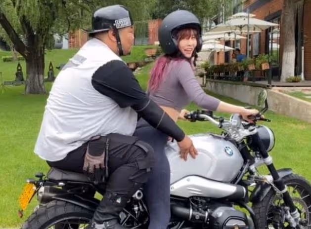 不雅視頻被瘋傳，被爆身世造假的機車女神痞幼，到底是什麼來頭？