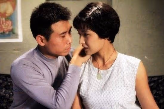 星二代李乃文：出道17年不溫不火，47歲感情成謎，跟顏丙燕是好友