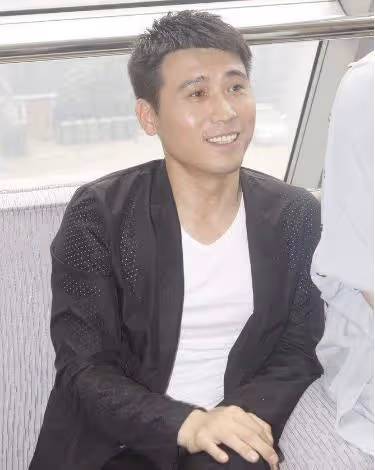 星二代李乃文：出道17年不溫不火，47歲感情成謎，跟顏丙燕是好友