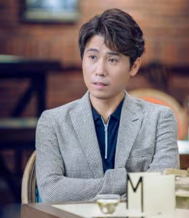 星二代李乃文：出道17年不溫不火，47歲感情成謎，跟顏丙燕是好友