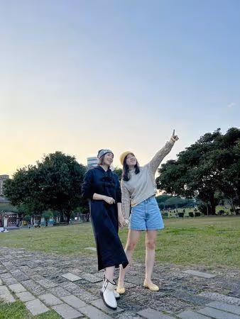 王仁甫15歲女兒絕美近照曝!「鉛筆腿神遺傳季芹」全網驚艷:根本姊妹