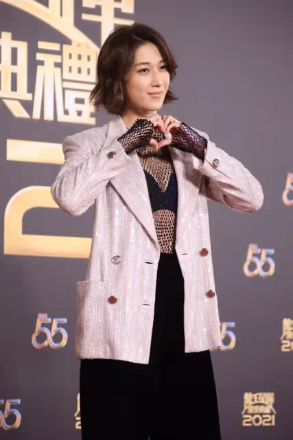 離譜!鍾嘉欣再陪跑無緣TVB視後,網友鬧爆:下次別忽悠她拍戲了