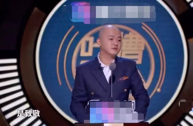 包貝爾回應抄襲,稱根據原型人物改編,當事人曬母親住院照慘遭罵
