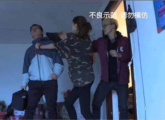 遼寧巨嬰劉思琦:16歲吃飯靠人喂,每天開銷過萬,如今過得怎麼樣