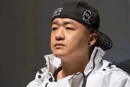 扒叔大爆料:王力宏李靚蕾搶兒子撫養權?皮褲姐與驢臉妹的料?包貝爾有恃無恐?