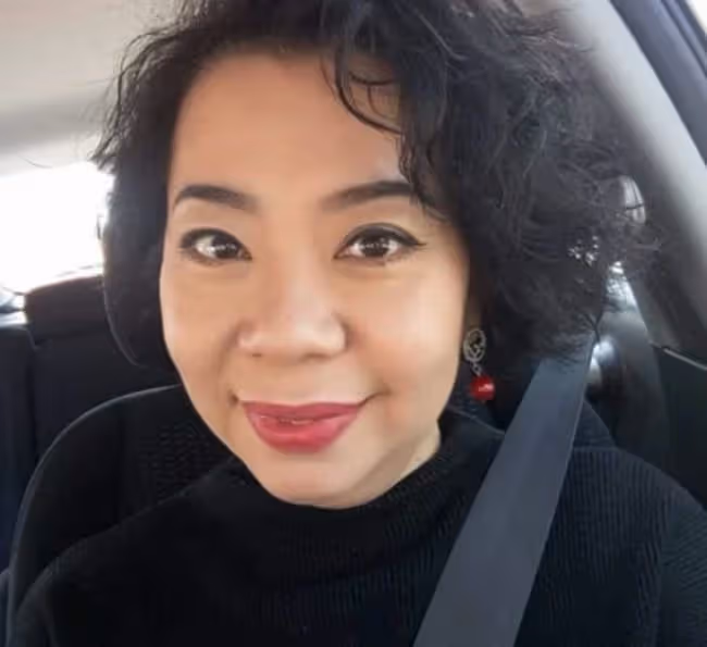 55歲女星直播剃度出家引熱議!回應:已跟老公離婚,兒子引以為榮
