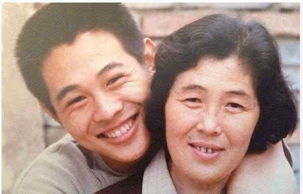 「親情夢」破碎的李思:對父親有恨,因原生家庭,33歲不敢結婚