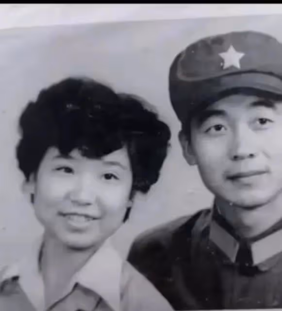 許媽有「傻白甜」的潛質,她和杜媽當年都很美,是歲月欺負了她們