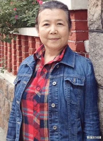 李文玲:和鄒赫威恩愛半輩子,77歲還在演戲,女兒鄒雪是她的驕傲
