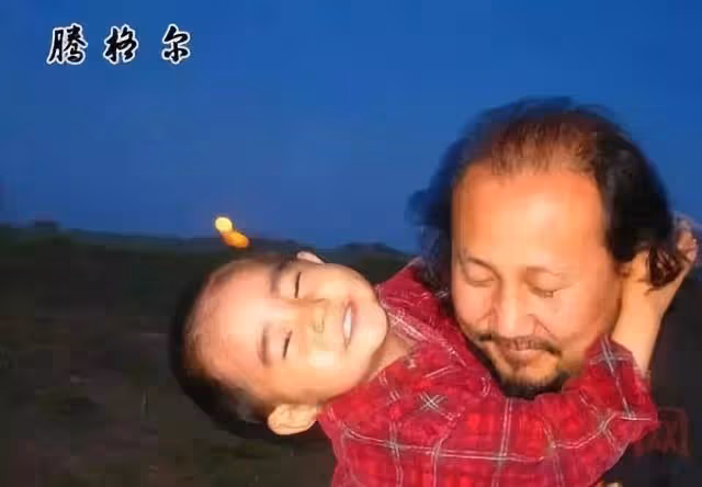 騰格爾女兒離世悲痛欲絕退出歌壇!網友:女兒起名太大,承受不了