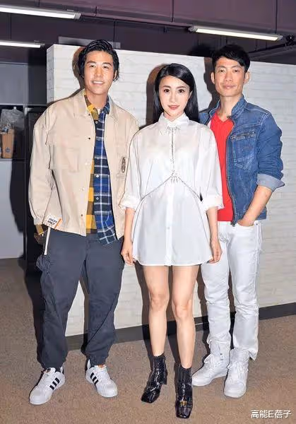 不滿老同學林夏薇被嘲TVB最水視後,陳曉深夜怒懟網友