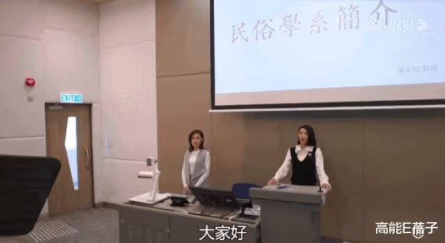 不滿老同學林夏薇被嘲TVB最水視後,陳曉深夜怒懟網友